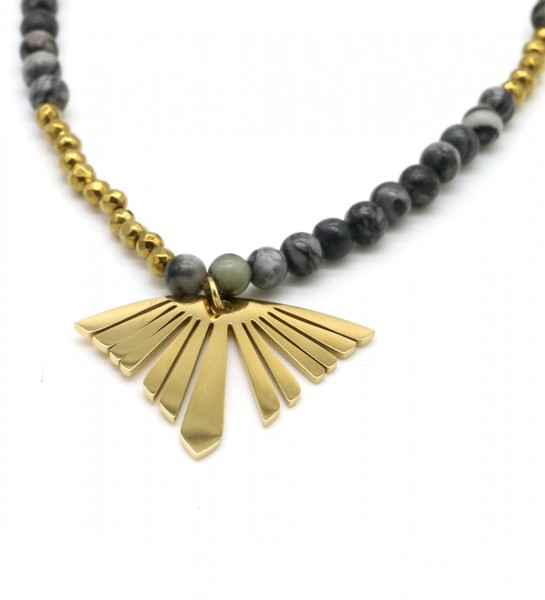 A-D7.3 N010-009G S. Steel Necklace with Stones