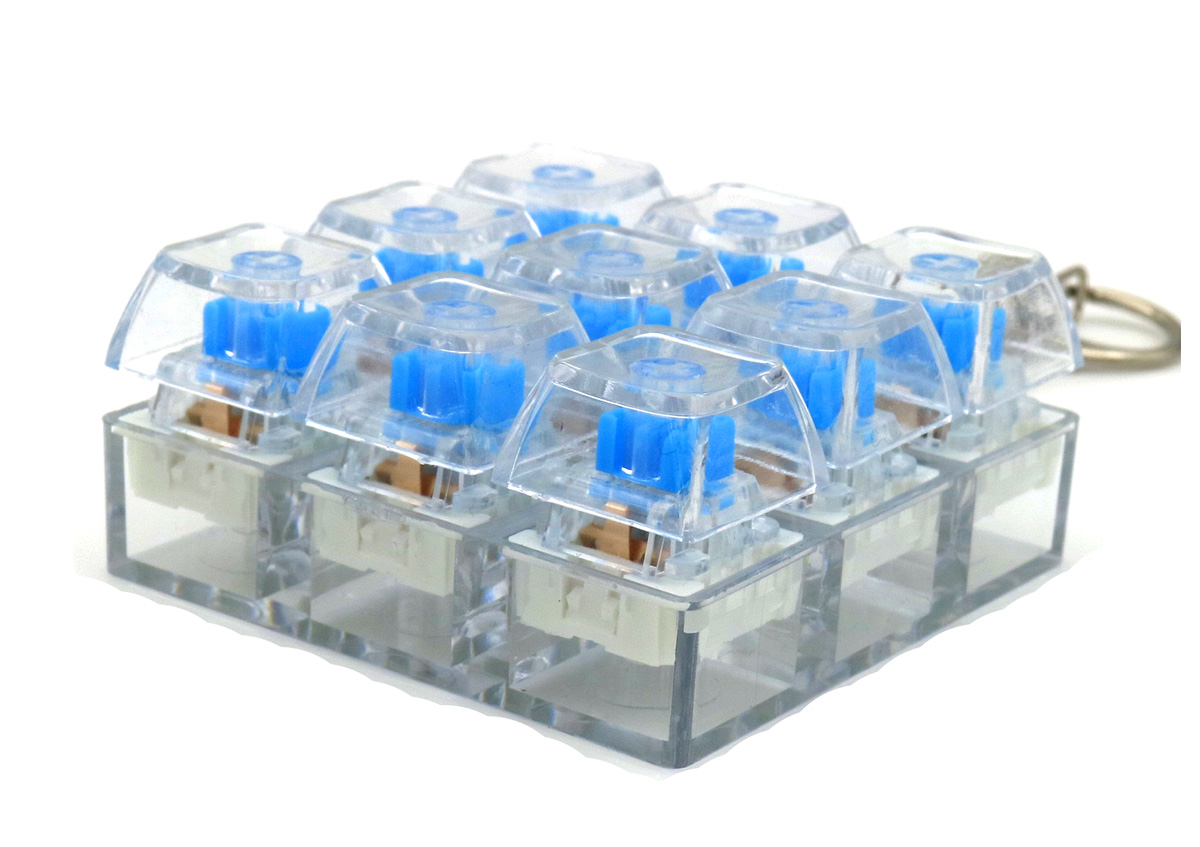 T-A7.2 KY2611-004 Fidget ASMR  Keyboard Keychain - Mixed Colors - 1pc