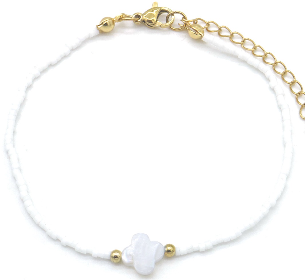 G-D24.2 B103-045-1 S. Steel Glassbeads Bracelet Clover